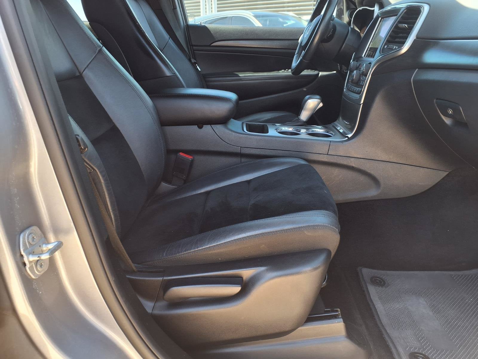 2018 Jeep Grand Cherokee LARE