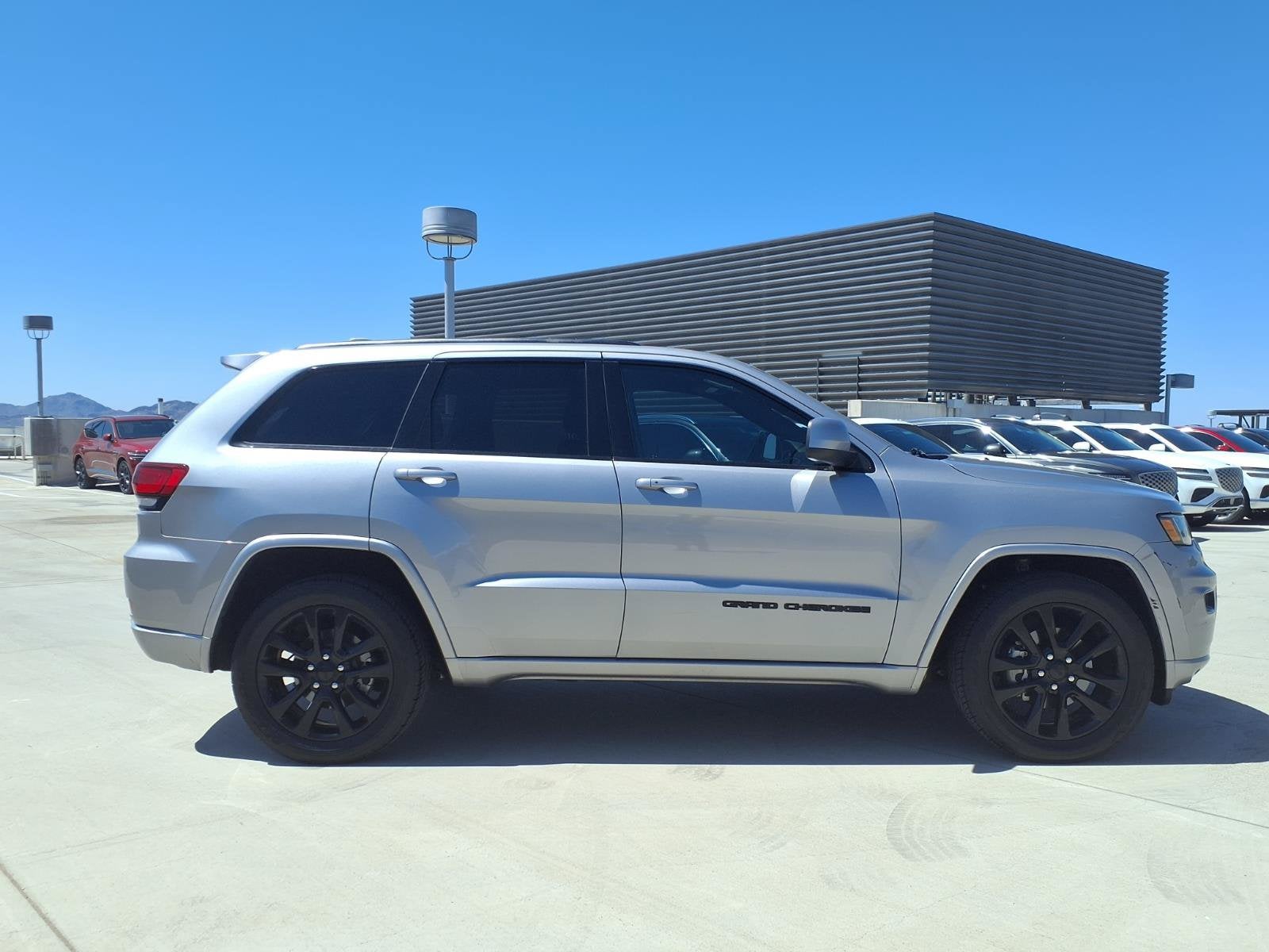 2018 Jeep Grand Cherokee LARE