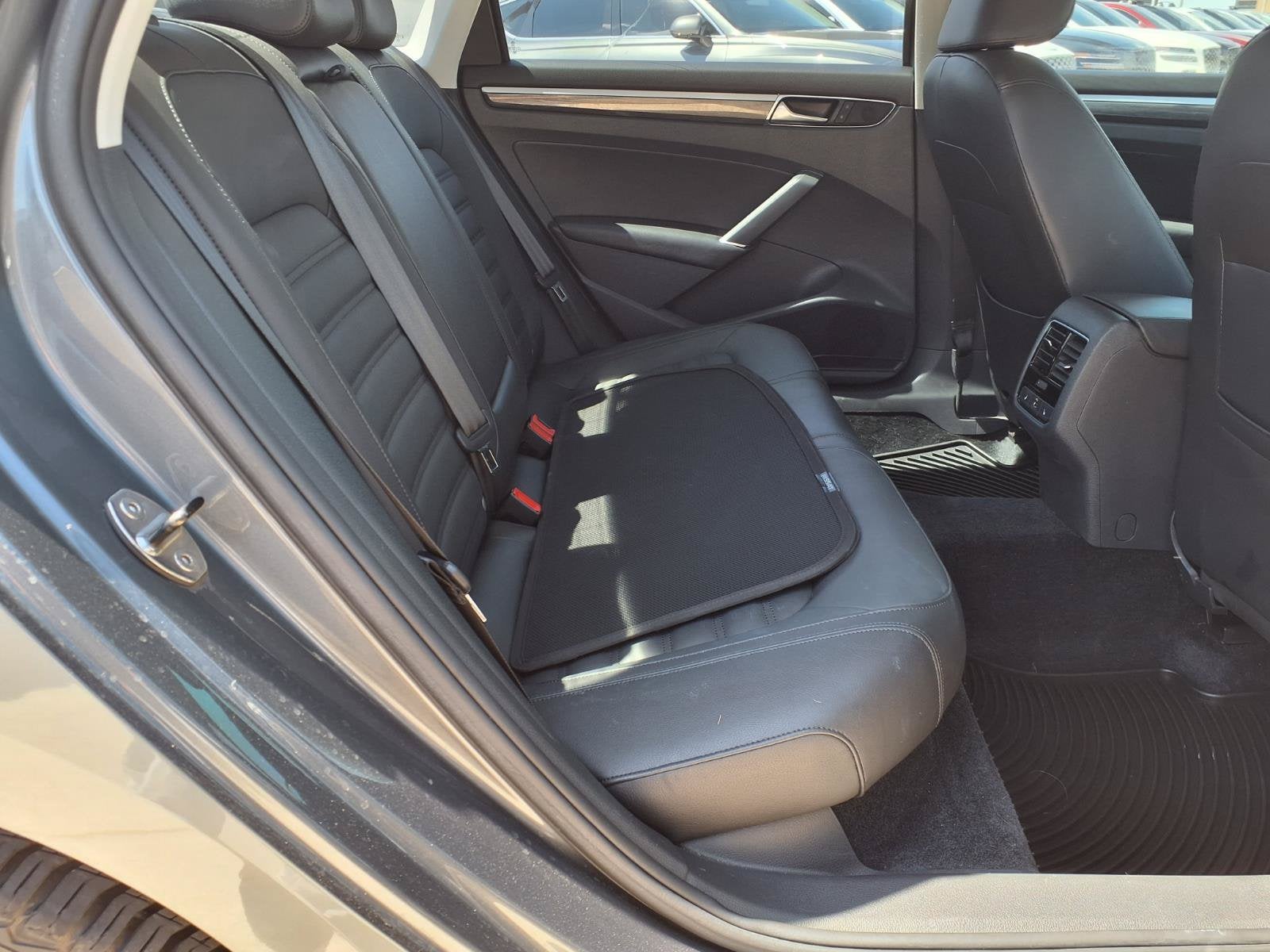 2017 Volkswagen Passat 1.8T SEL Premium