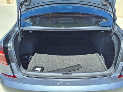 2017 Volkswagen Passat 1.8T SEL Premium