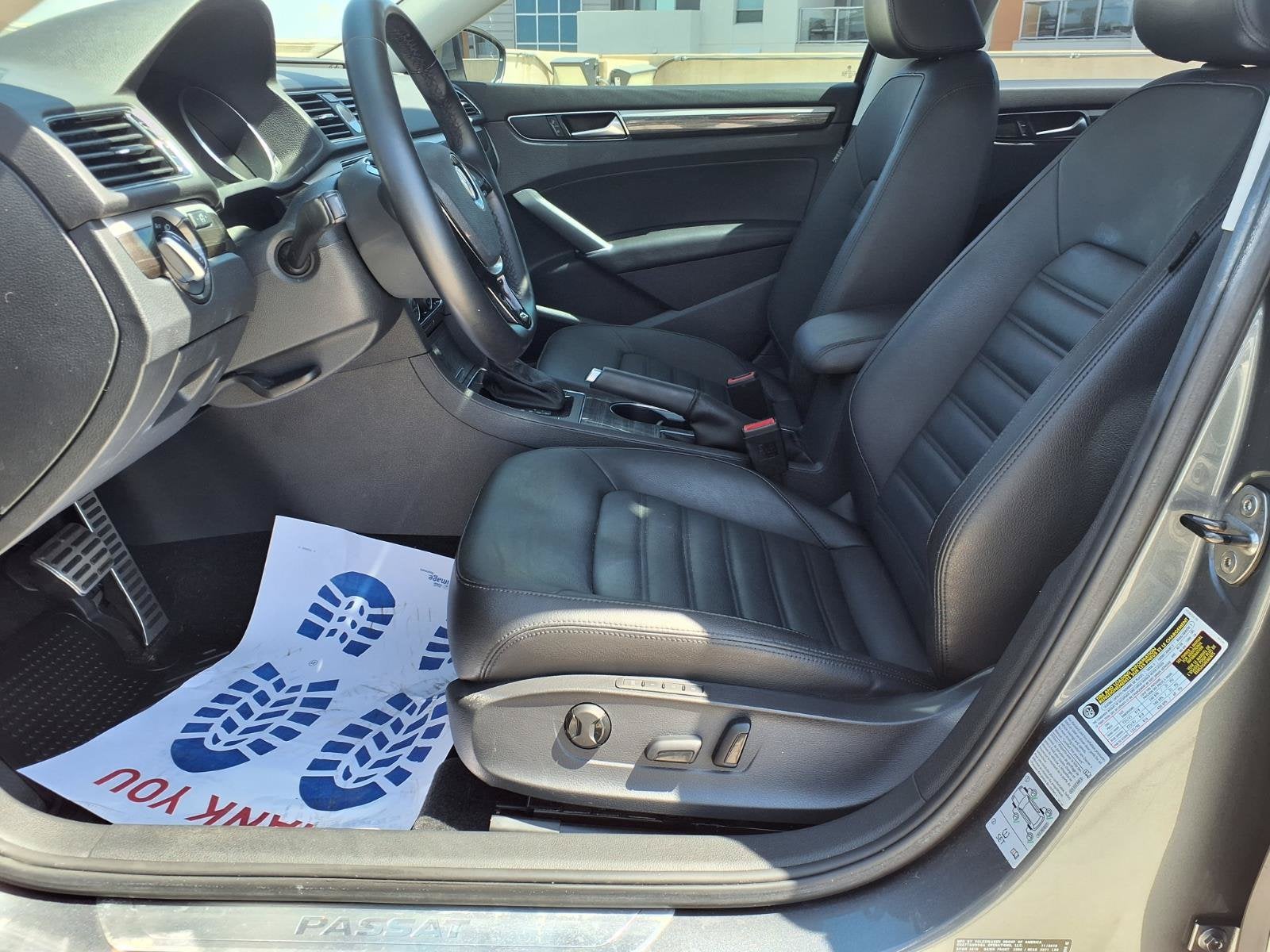 2017 Volkswagen Passat 1.8T SEL Premium