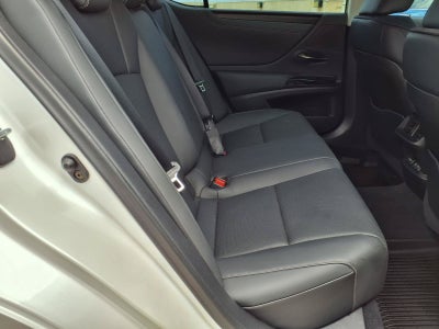 2022 Lexus ES BASE