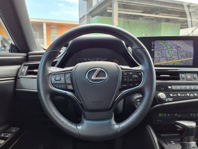2022 Lexus ES BASE