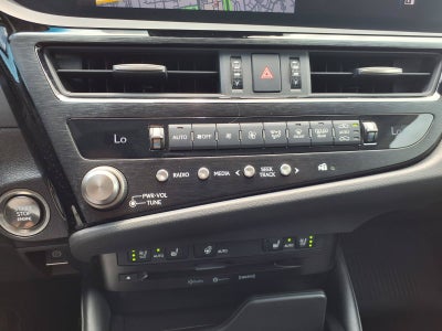 2022 Lexus ES BASE