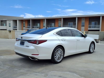 2022 Lexus ES BASE