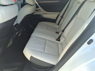 2025 Lexus ES ES 300h Luxury