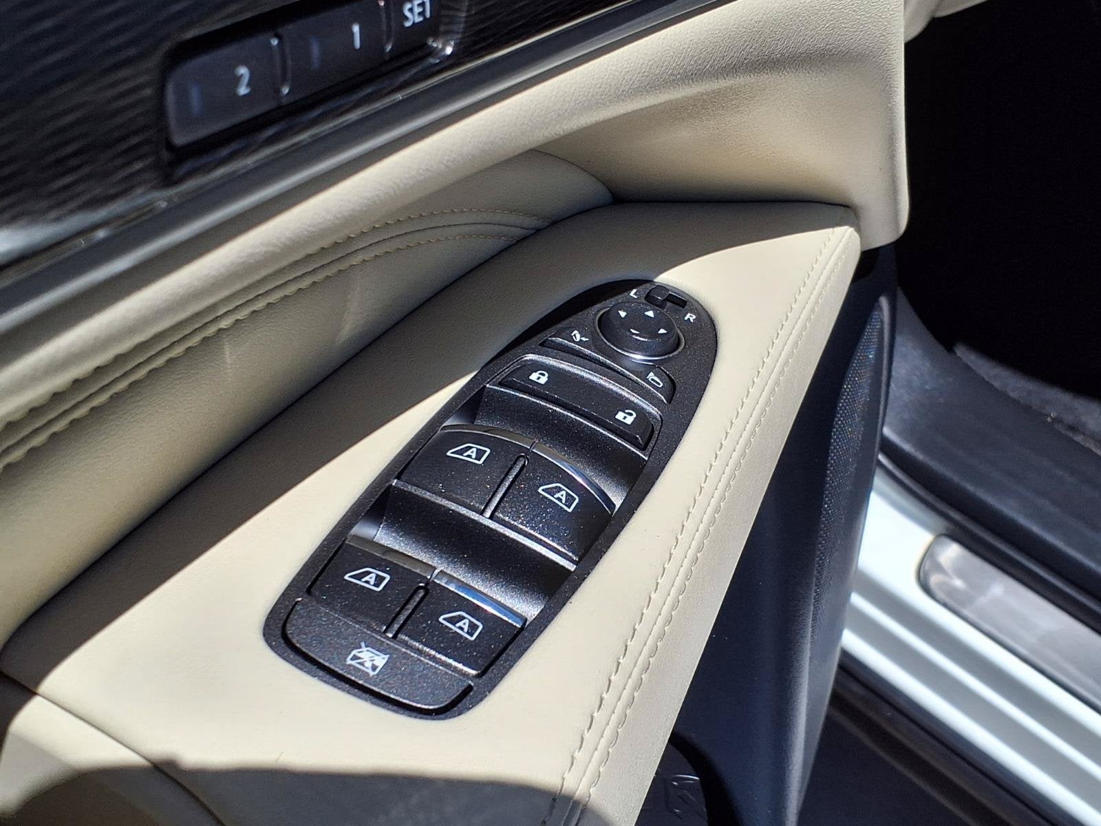 2020 INFINITI QX60 LUXE