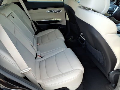 2024 Genesis GV70 2.5T