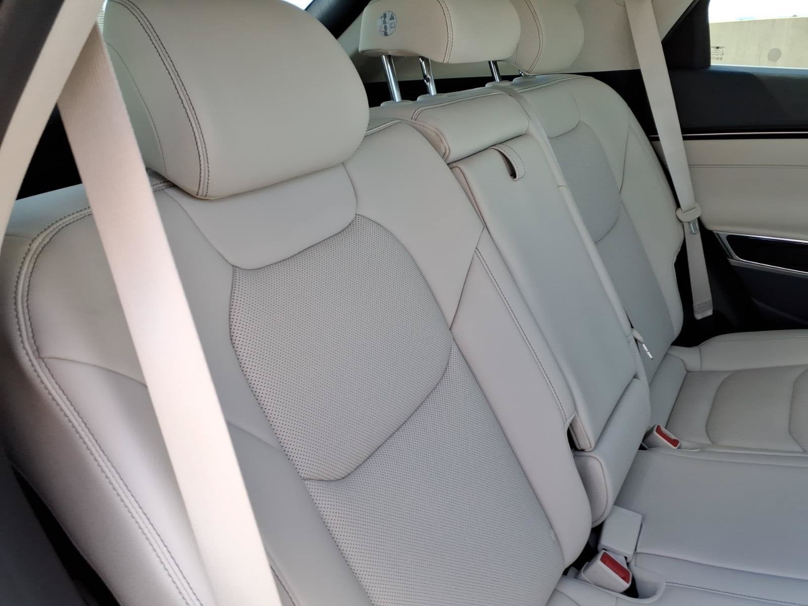 2024 Genesis GV70 2.5T
