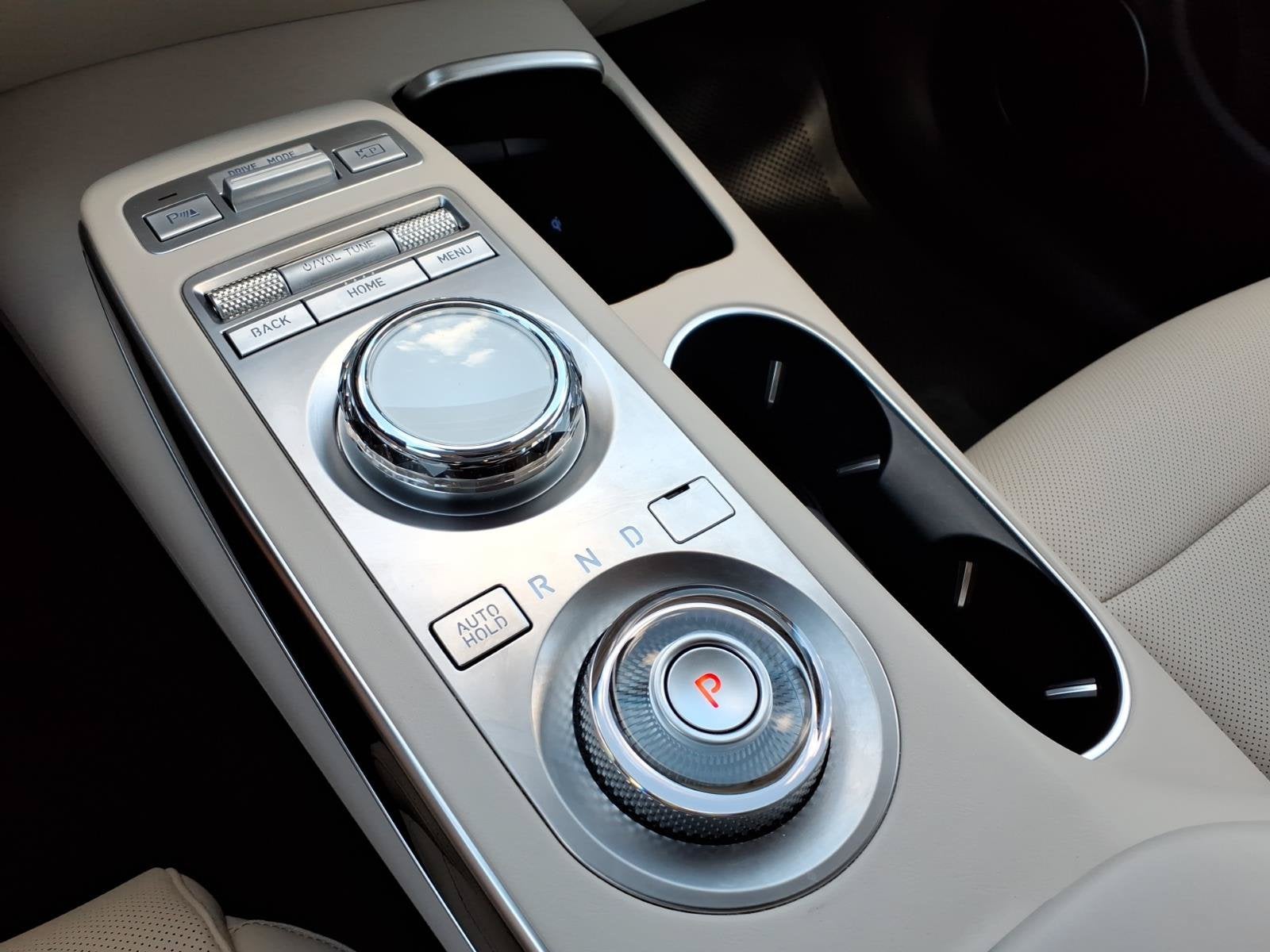 2024 Genesis GV70 2.5T