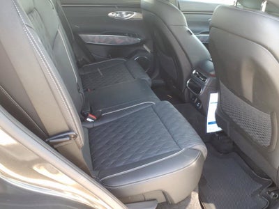2024 Genesis GV70 Base