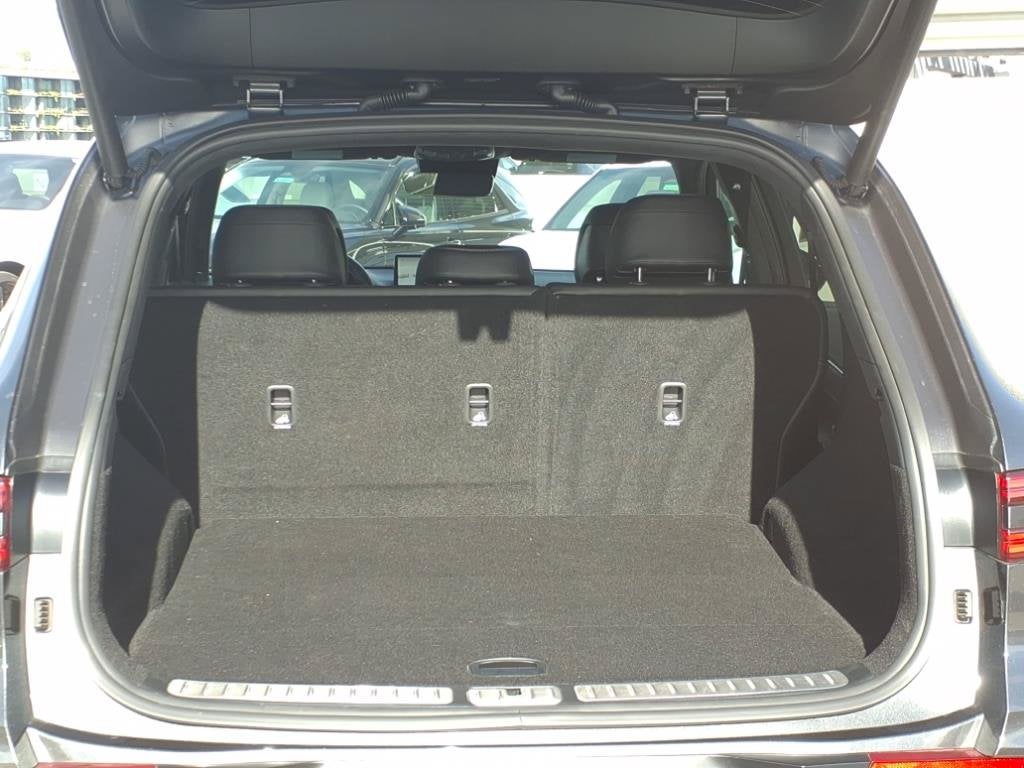 2024 Genesis GV70 Base