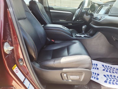 2018 Toyota Highlander Base