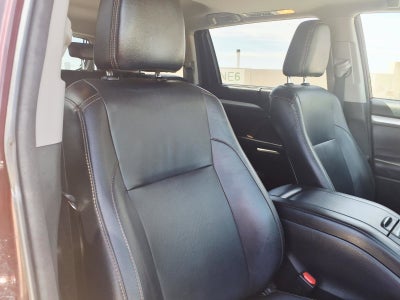 2018 Toyota Highlander Base