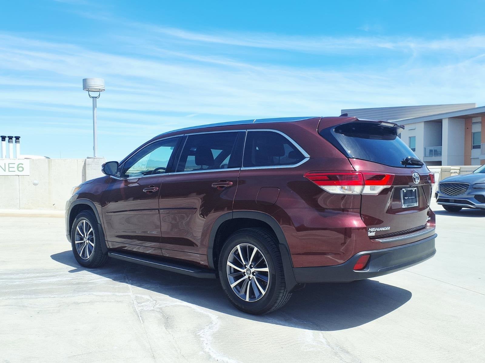 2018 Toyota Highlander Base