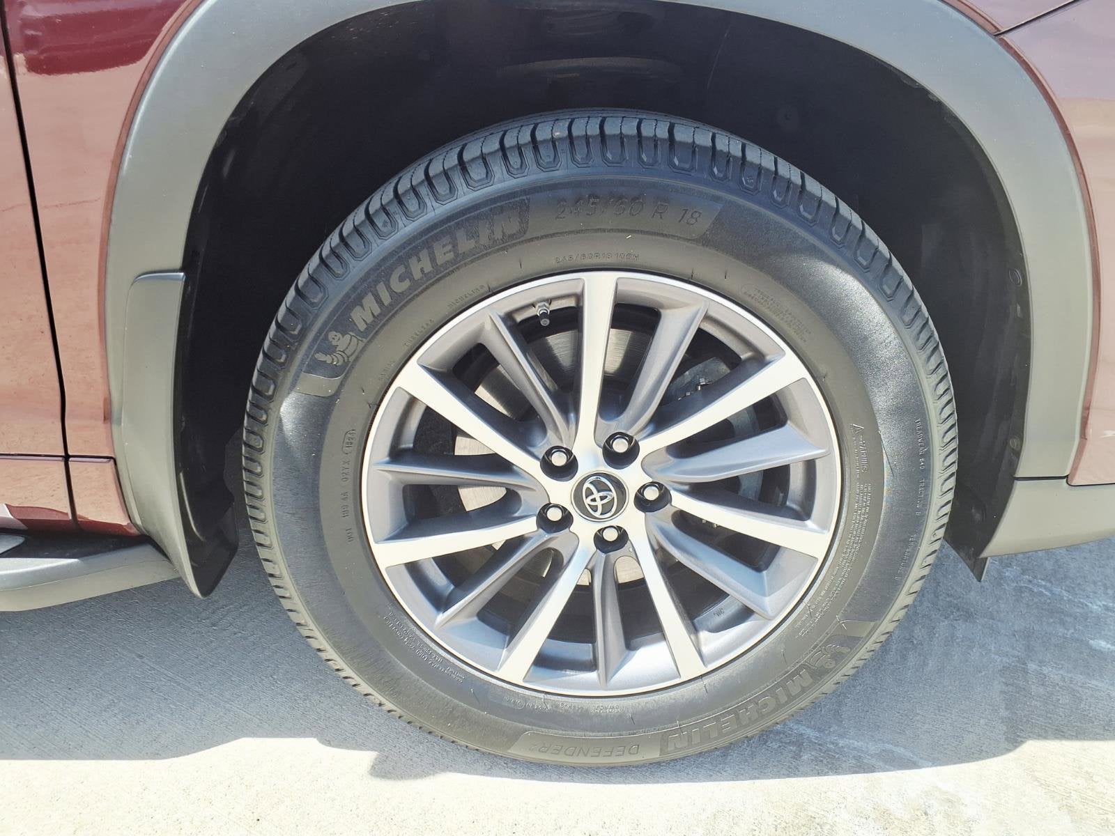 2018 Toyota Highlander Base