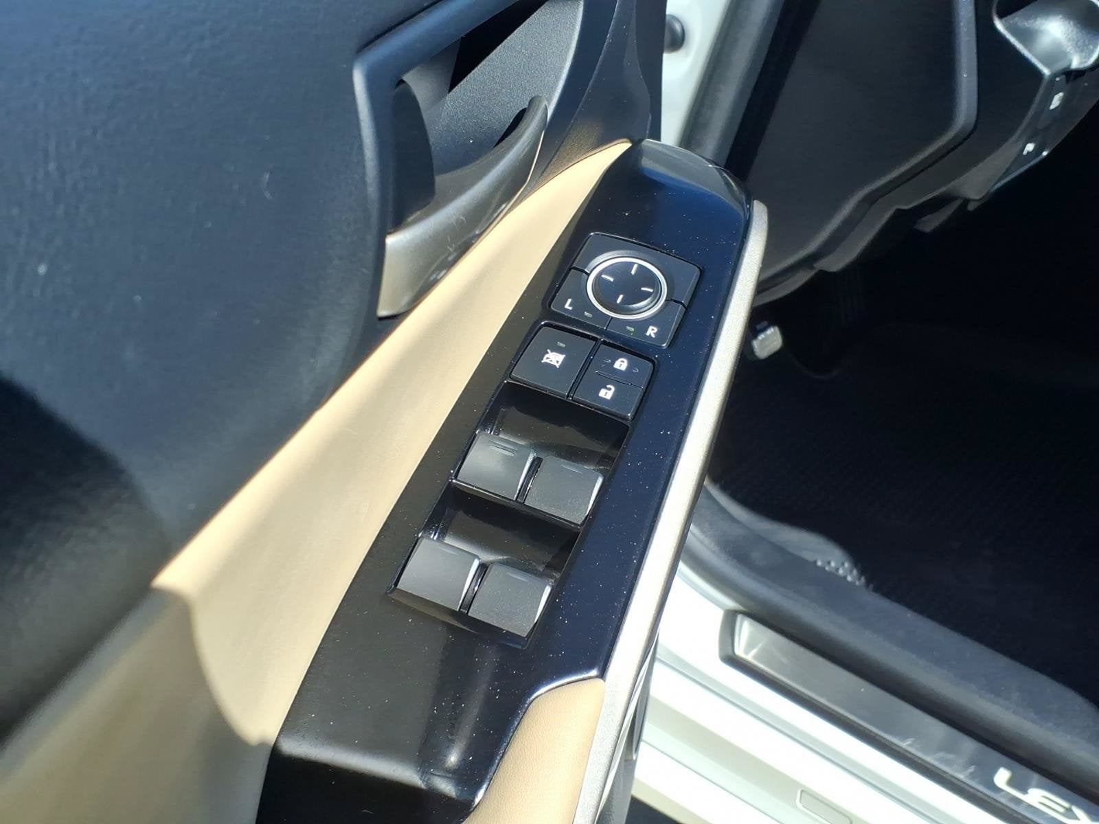 2017 Lexus IS IS Turbo