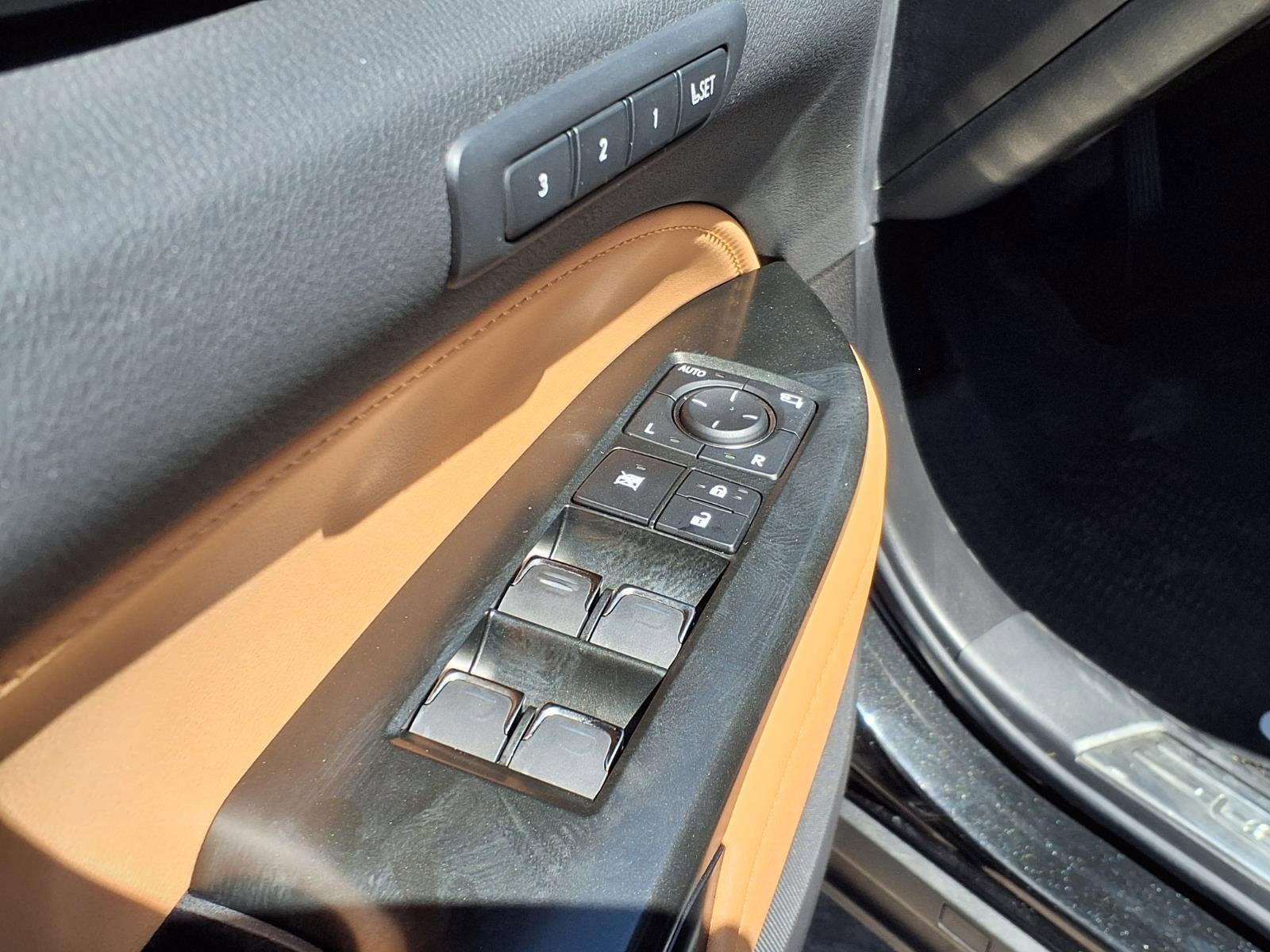 2024 Lexus NX LUXU