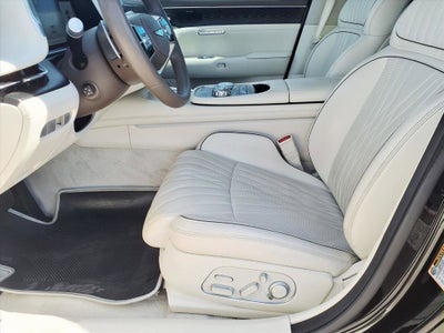 2023 Genesis G90 BASE