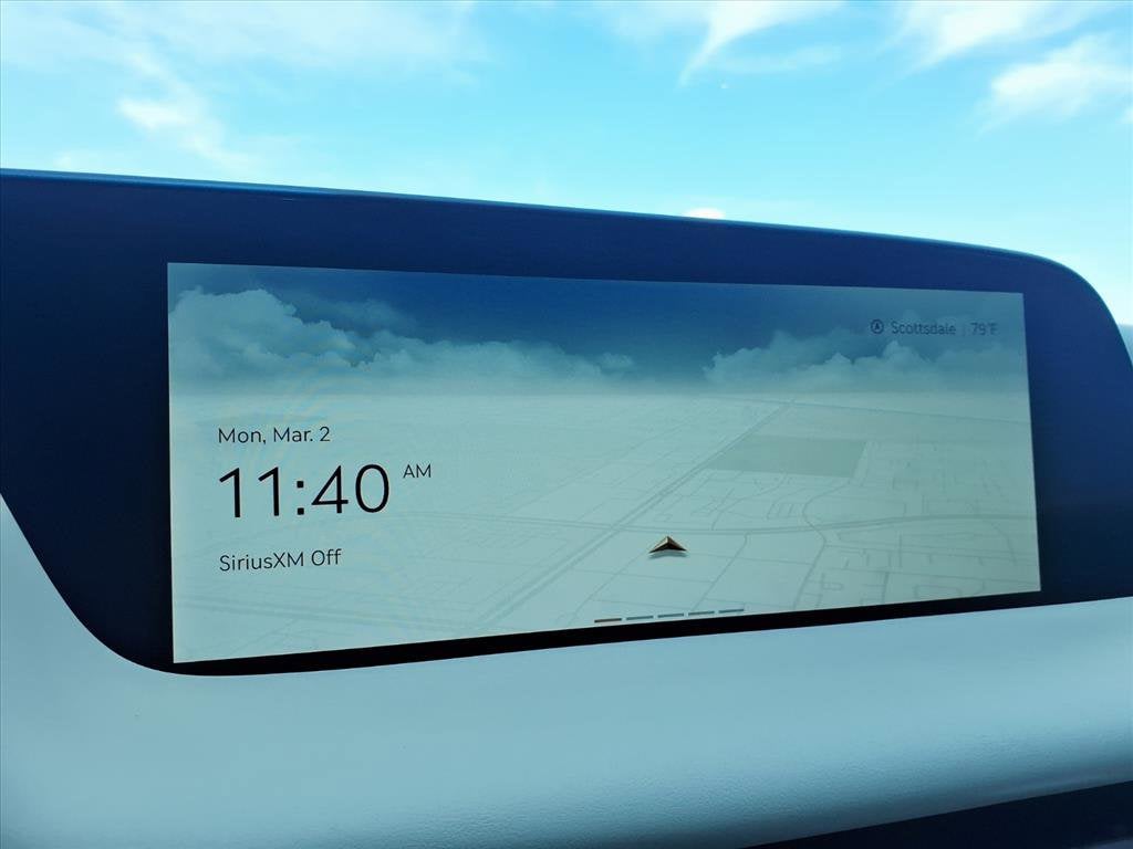 2023 Genesis G90 BASE