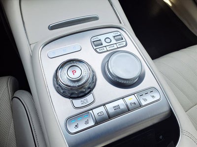 2023 Genesis G90 BASE