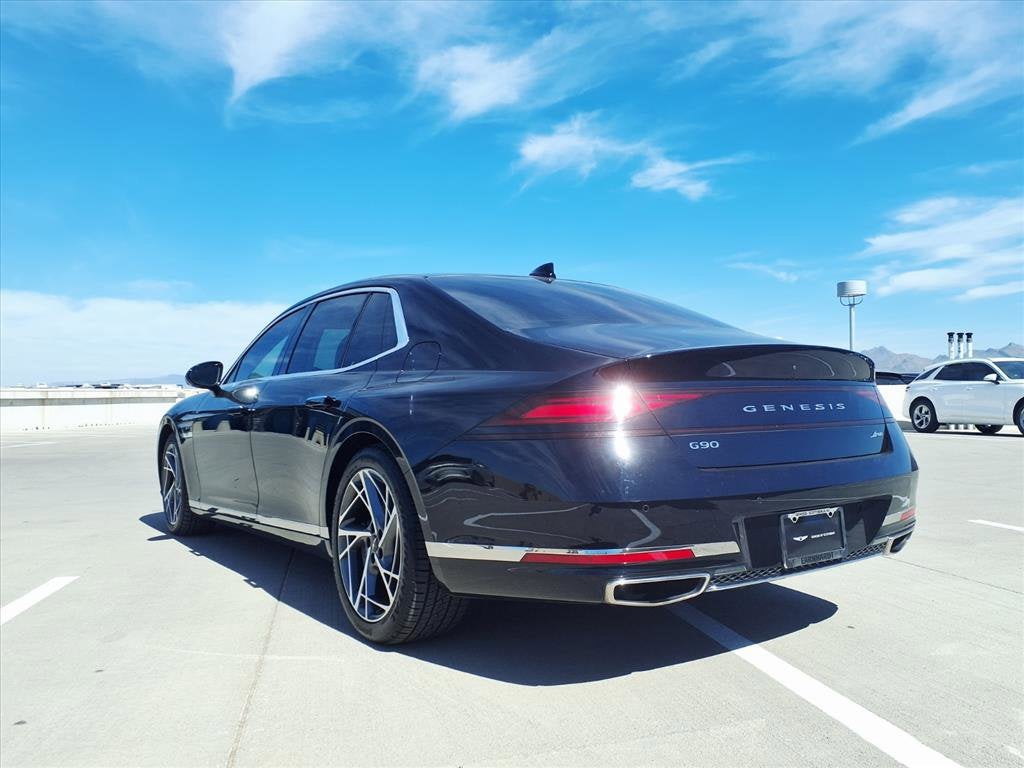 2023 Genesis G90 BASE