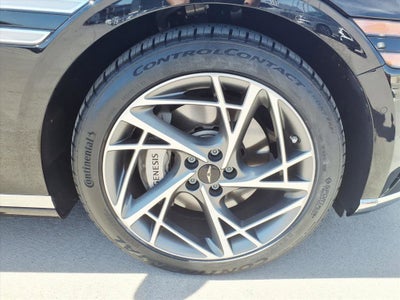 2023 Genesis G90 BASE