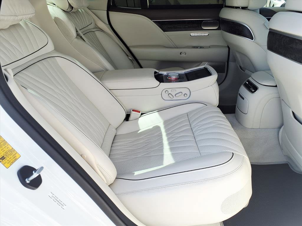 2024 Genesis G90 ESC