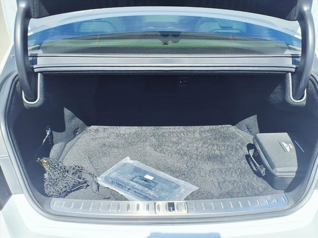 2024 Genesis G90 ESC