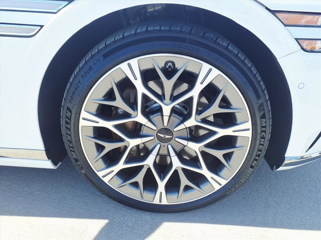 2024 Genesis G90 ESC