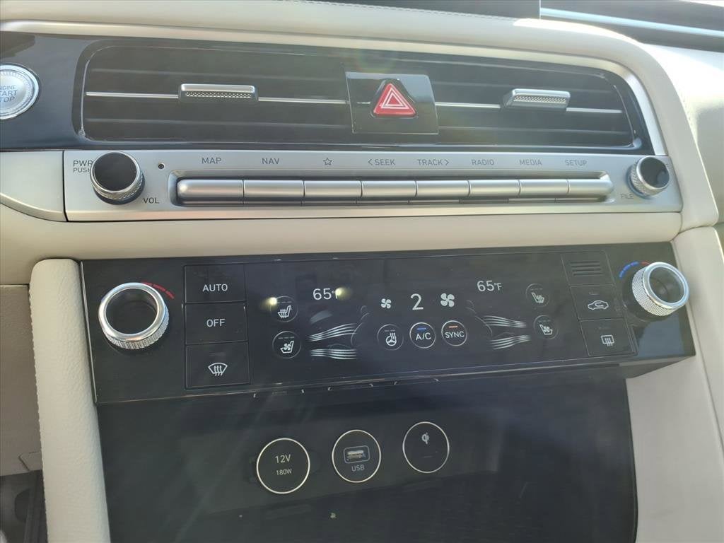 2026 Genesis G70 2.5T Prestige