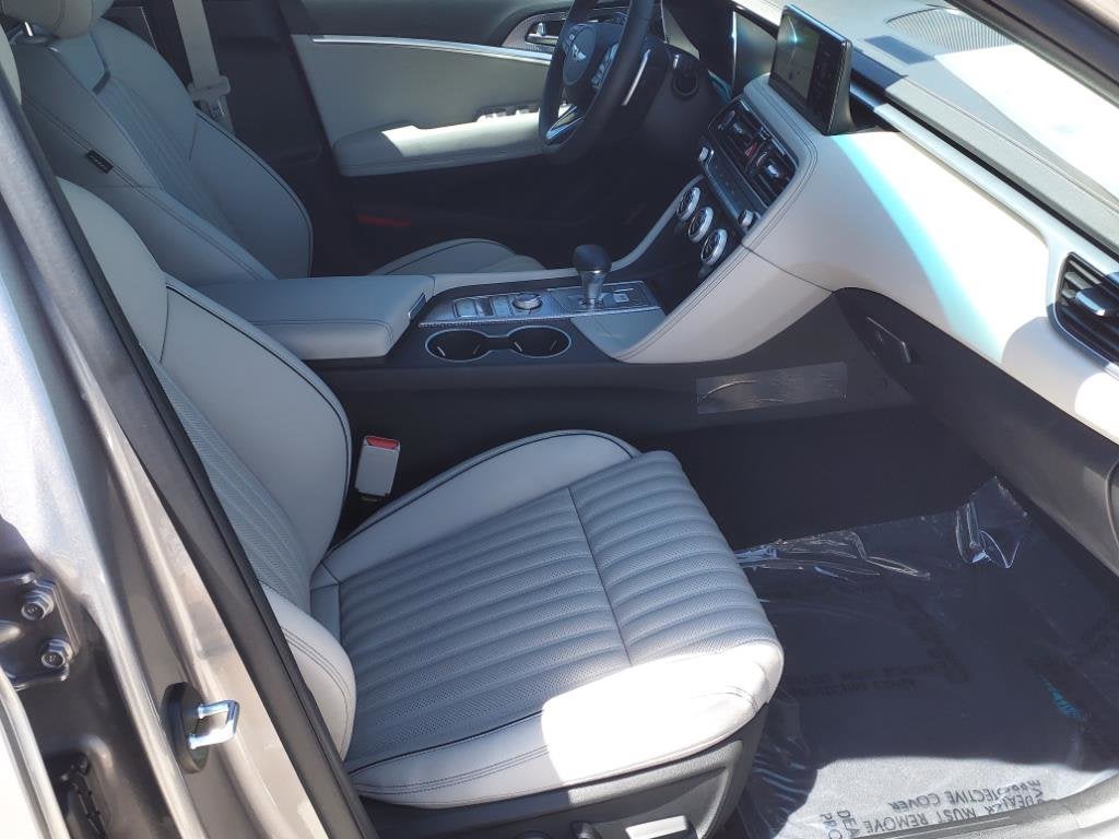 2023 Genesis G70 3.3T