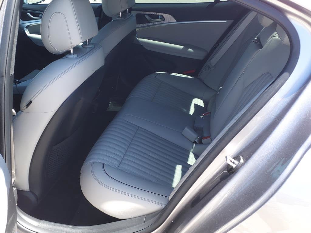 2023 Genesis G70 3.3T