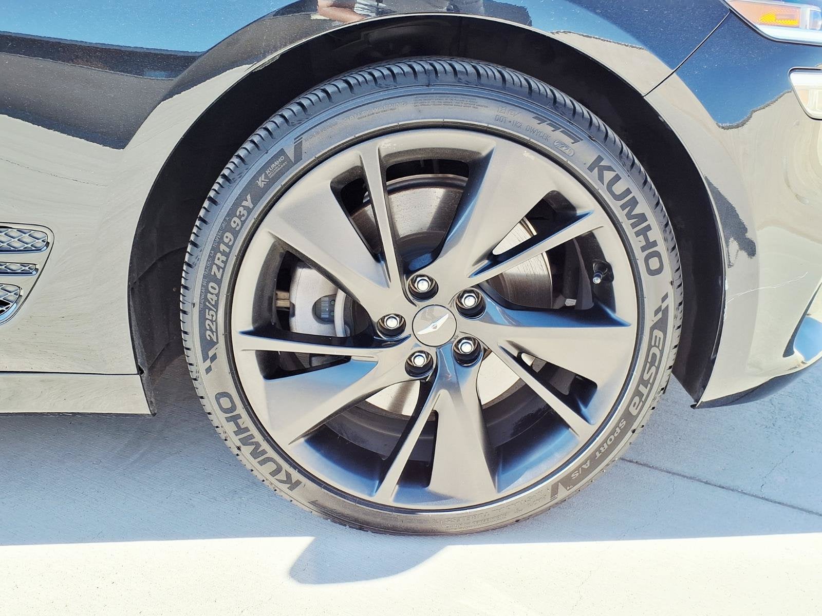 2023 Genesis G70 3.3T