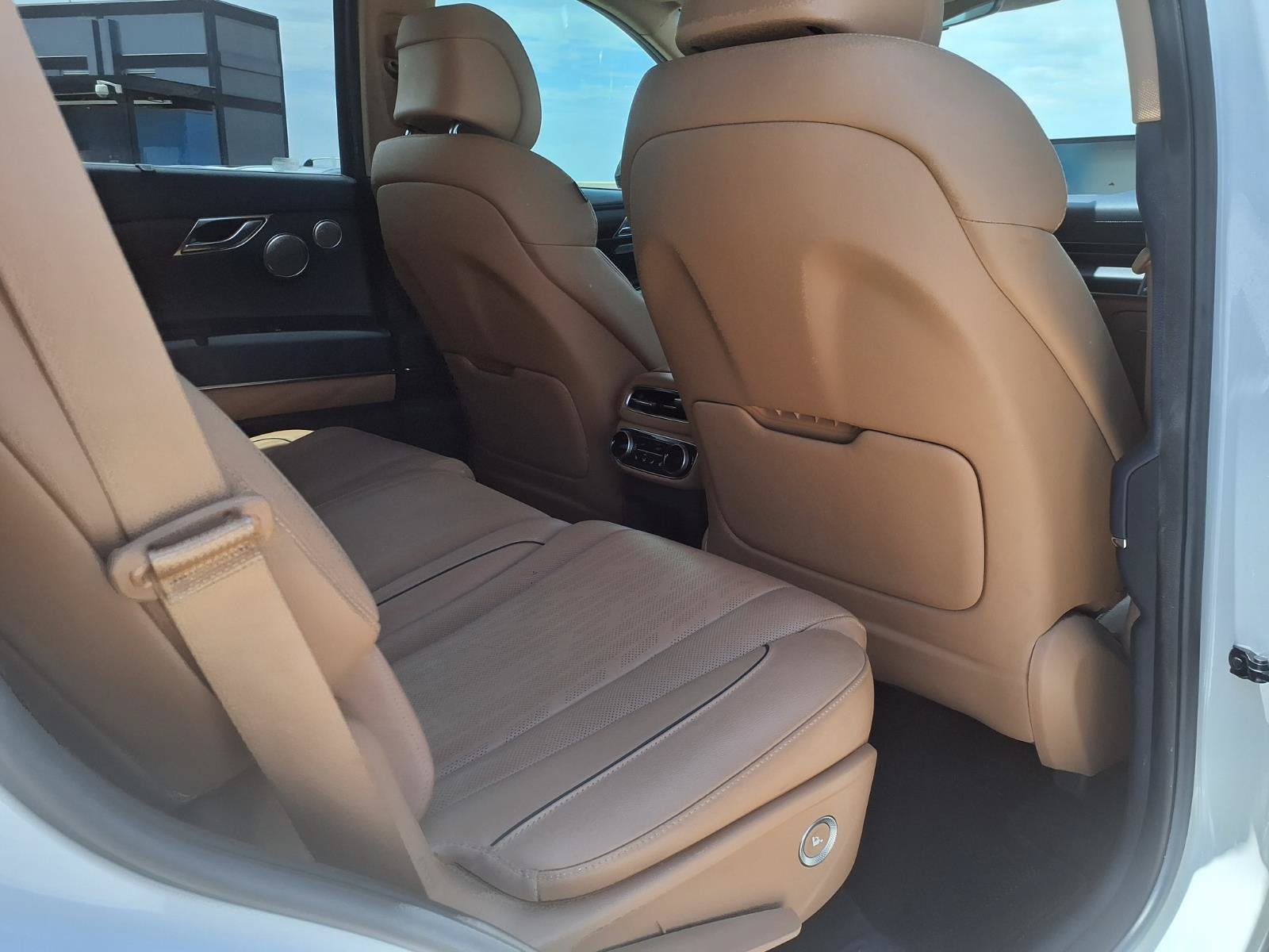 2023 Genesis GV80 Advanced +
