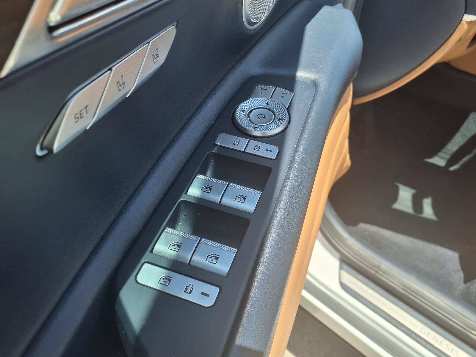 2023 Genesis GV80 Advanced +