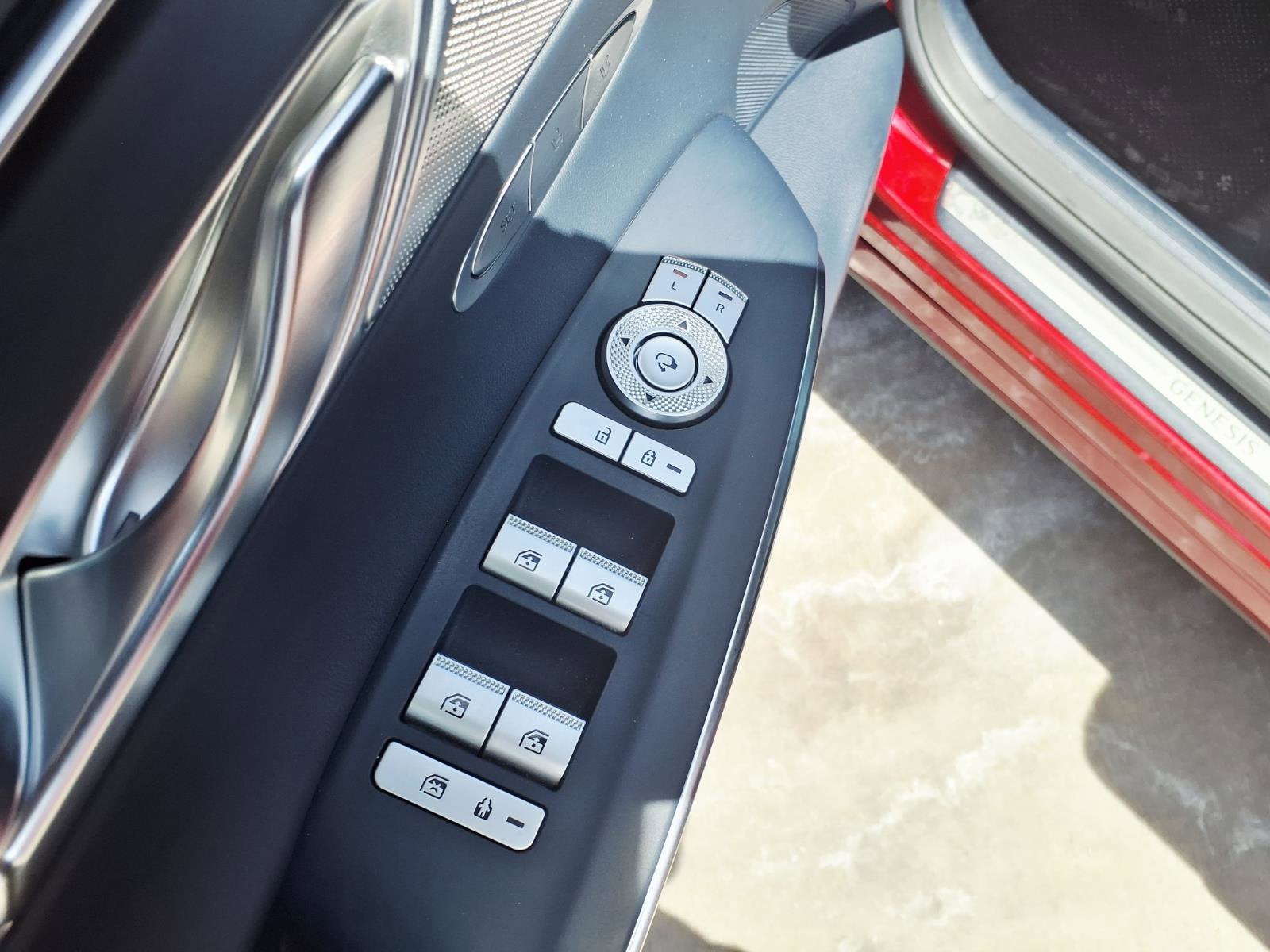 2023 Genesis GV70 2.5T