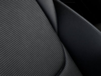 2027 Genesis GV70 BASE