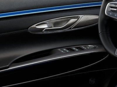2027 Genesis GV70 BASE