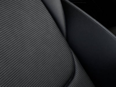 2027 Genesis GV70 BASE