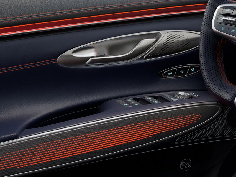 2027 Genesis GV70 2.5T SPORT PRESTIGE