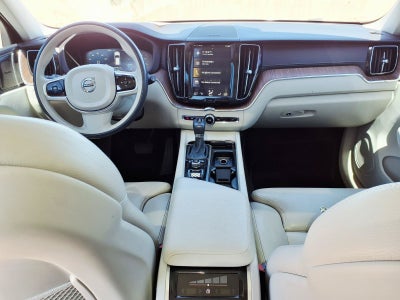 2019 Volvo XC60 T5INSCRIPT