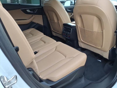2021 Audi Q7 Premium Plus