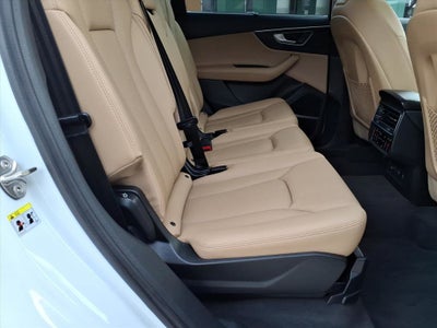 2021 Audi Q7 Premium Plus