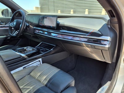 2023 BMW 7 Series 740i