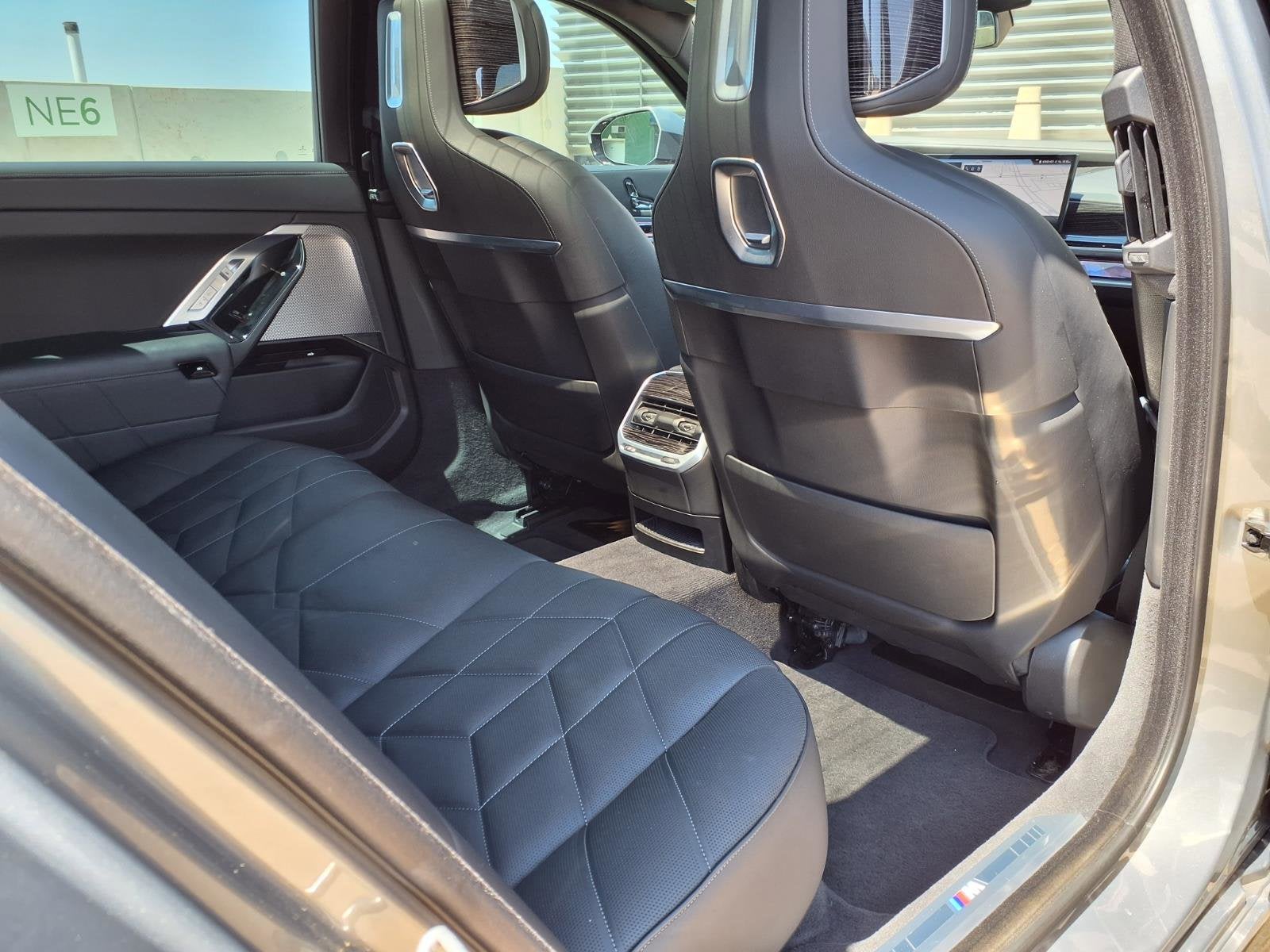 2023 BMW 7 Series 740i