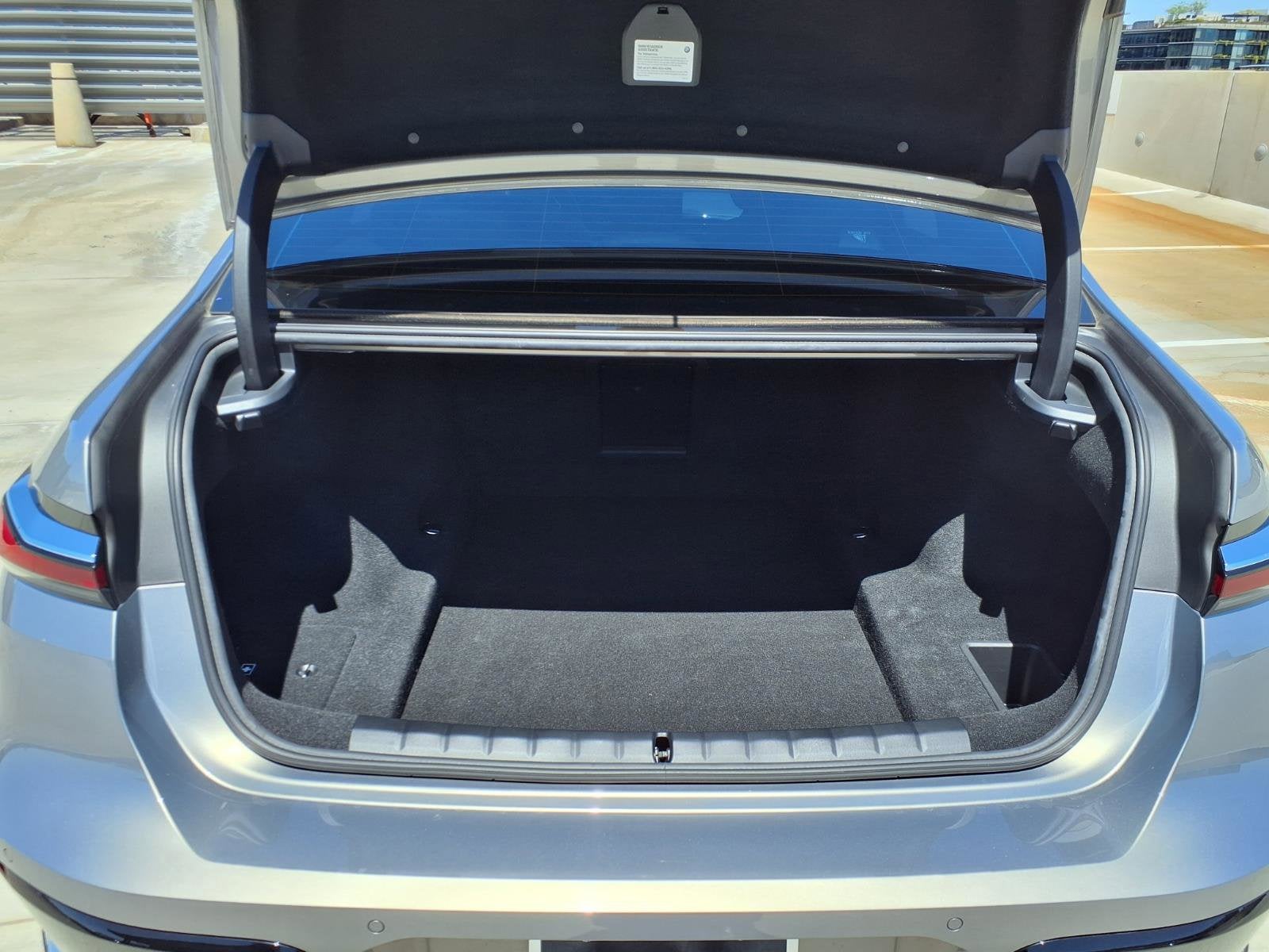 2023 BMW 7 Series 740i