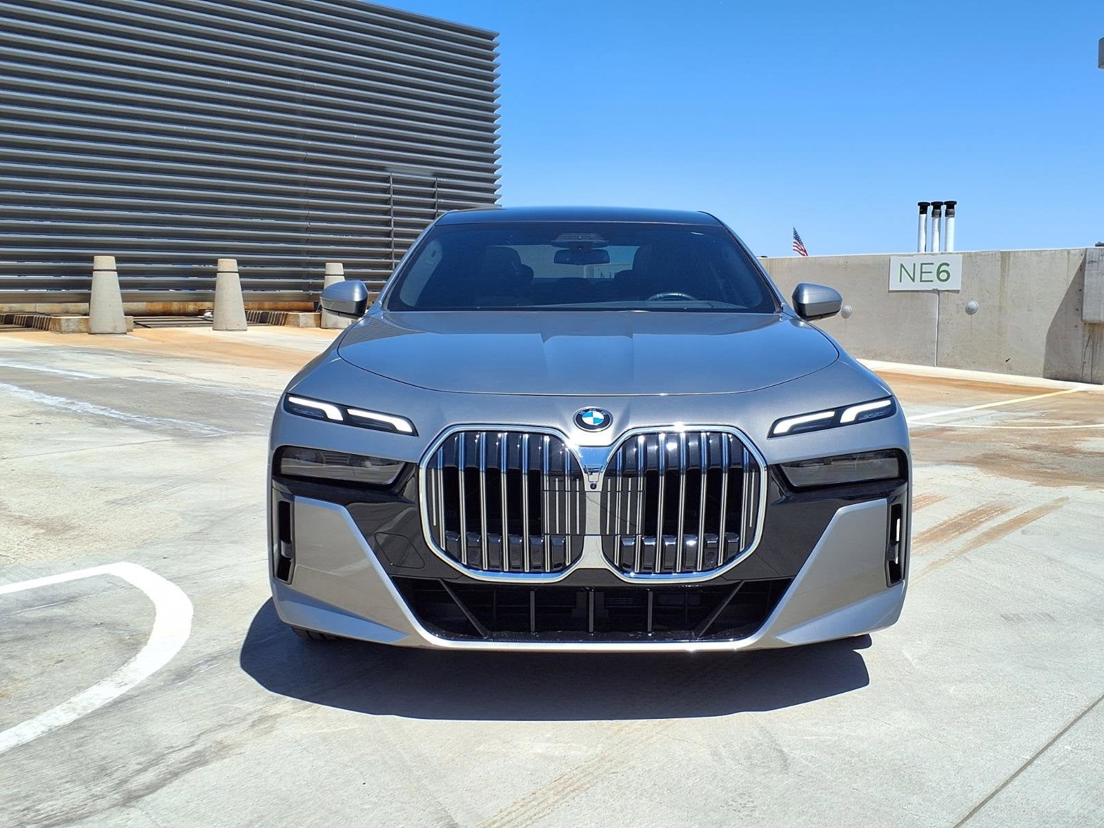 2023 BMW 7 Series 740i