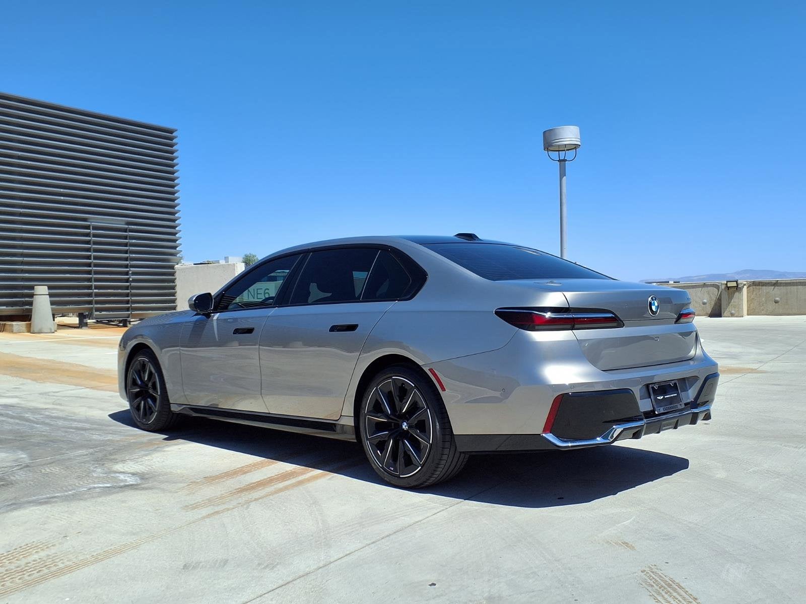 2023 BMW 7 Series 740i