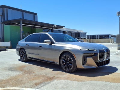 2023 BMW 7 Series 740i